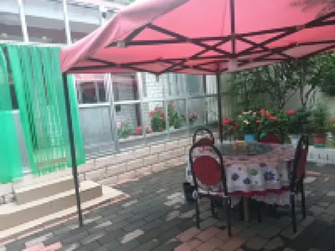 Yeliguan Longlong Farm Stay