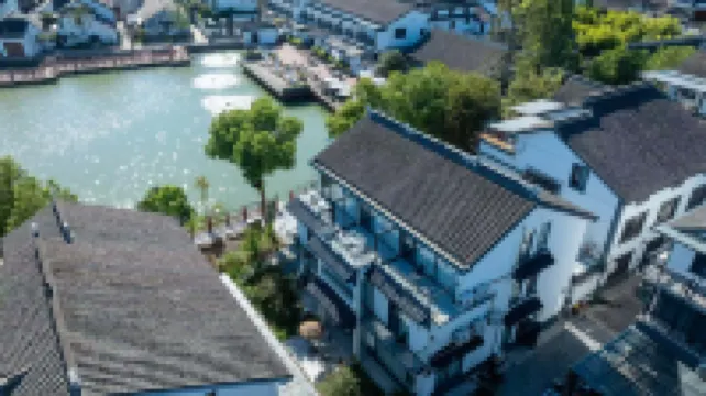 Zhouzhuang Slow Life Lake View Design B&B Hotels in Outside Zhouzhuang Ancient Town