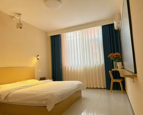 Xiping Tuyue Cinema Hotel Hotels in Xiping