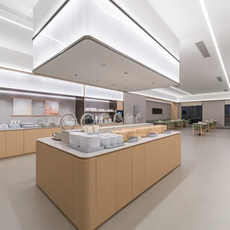 Quanji Hotel (Yichang Binjiang CBD Shopping Center Branch)