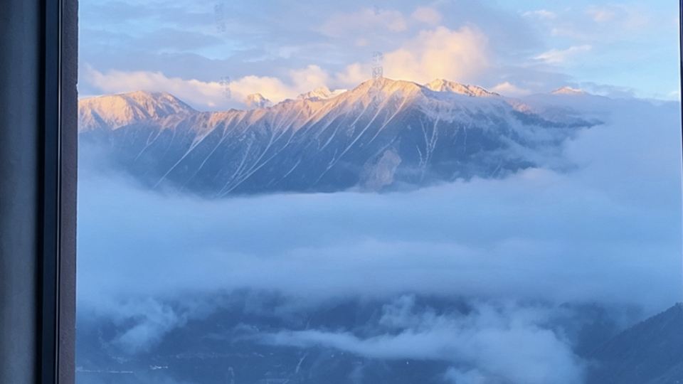 Yunmanshan Luxury Homestay (Feilai Temple Meili Snow Mountain Scenic Area)