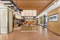 Libai Hotel (Qingdao West Coast City Balcony Seaside Park) - parking