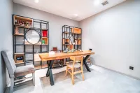 Bamboo Boat Light Luxury Hotel (Renmin Road, Huichuan District, Zunyi)