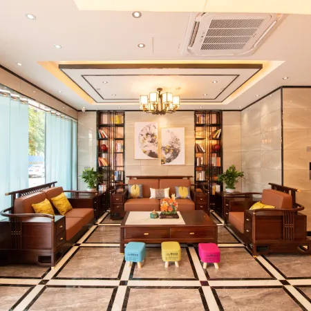 Baise Platinum Convenient Hotel