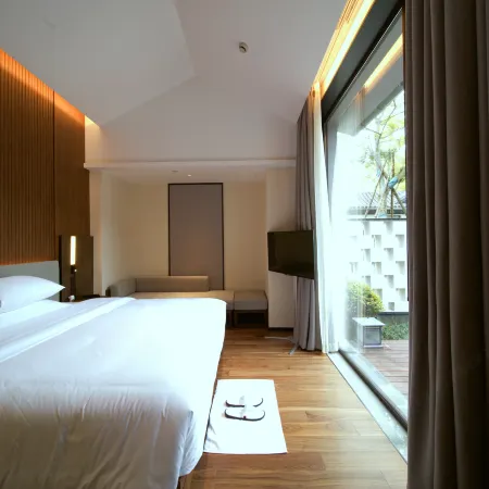 Found Retreat Jiande Hangzhou