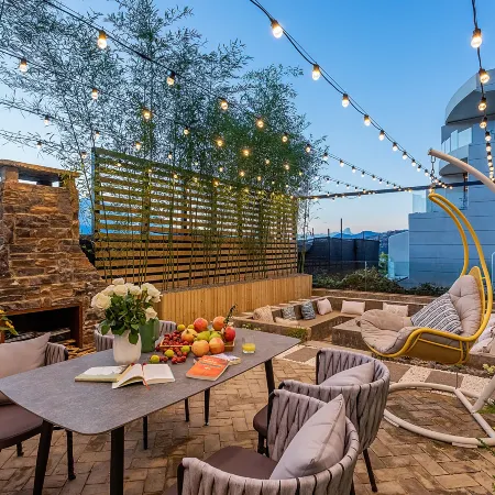 Anna's Gypsy Garden Hotel