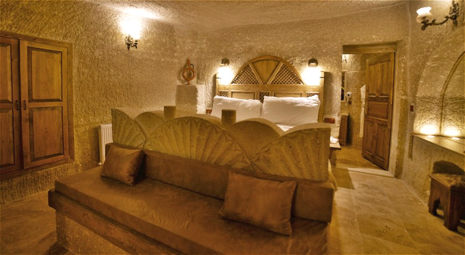 Grand Cave Suites