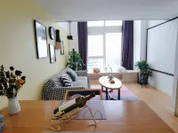 Nantong CBD Zhongnan Rainbow Yiloft Apartment