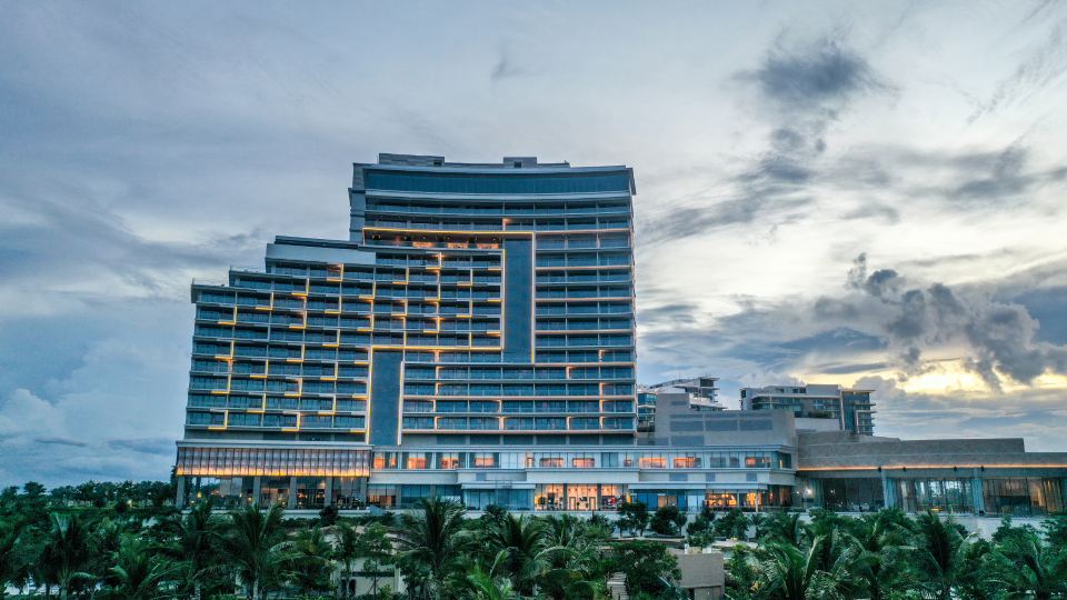 Hoiana Hotel and Suites