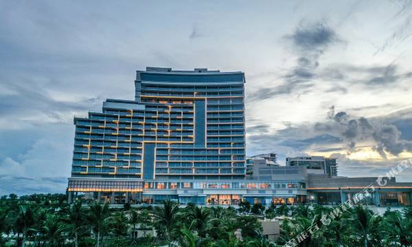 Hoiana Hotel and Suites