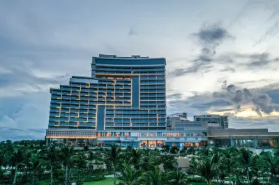 Hoiana Hotel and Suites Hoteles cerca de C group