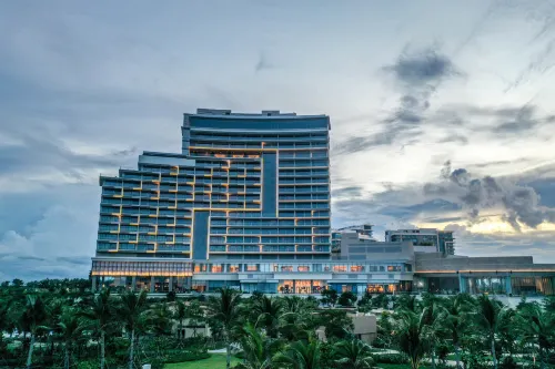 Hoiana Hotel and Suites Hotels in Duy Xuyên District