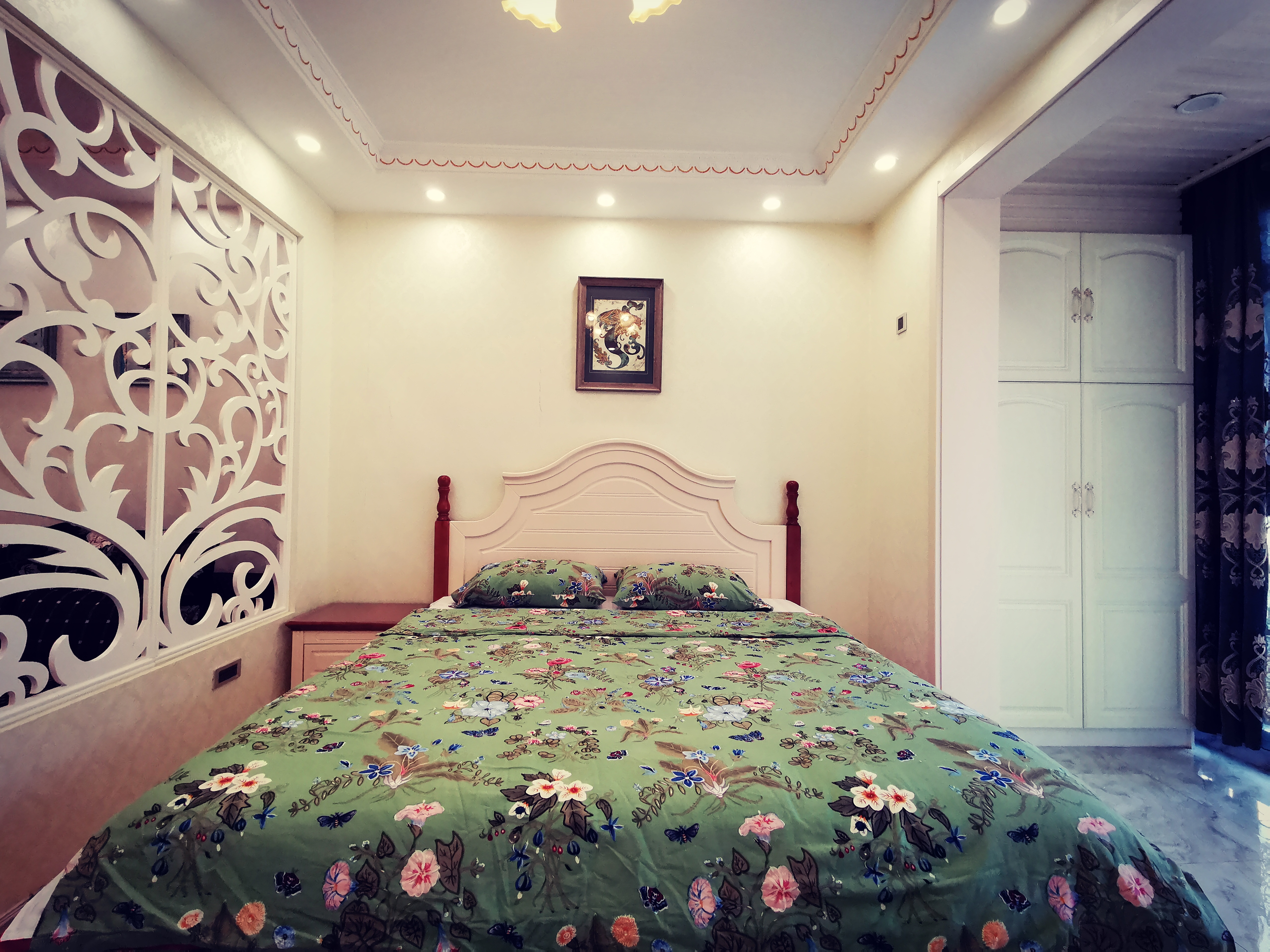 Private White-collar ApartmentOver view