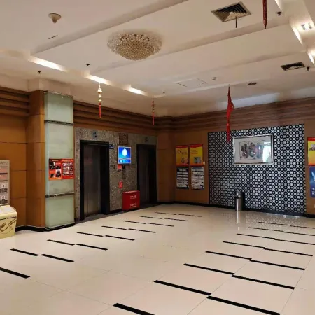 Kunming Bihome Homestay (Tangzixiang Subway Station) Отели рядом с достопримечательностью «Конгресс-центр Kunming Hall»