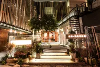 West Lake Yingxiu·Man Ting Fang Homestay