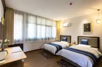 Zhuxianzhen Pillow Water Homestay Hotels in Xiangfu District