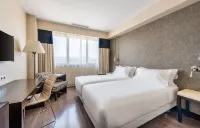NH Alcorcon Hotels near Centro Comercial Parque Oeste