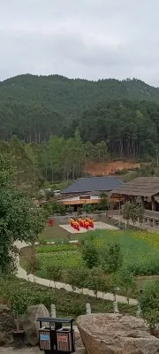 Huanjiang Hongxin Homestay