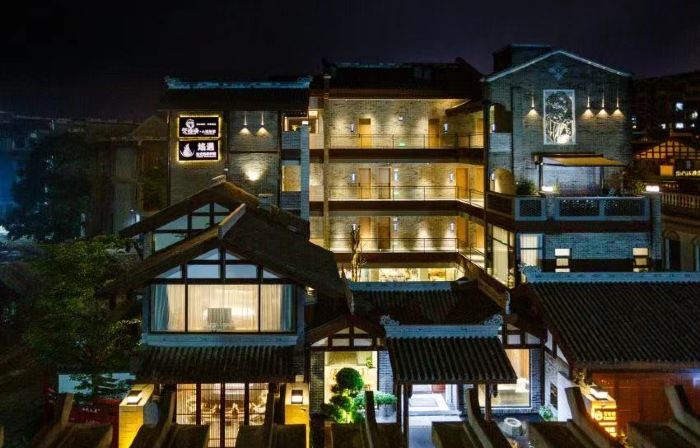 Yunmanman High-End Vacation Apartment (Jingxi Small Town Story)
