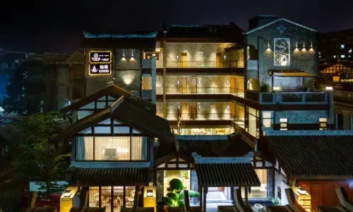 Yunman Man High-end Resort Hotel (Jingxi Xiaocheng Story)