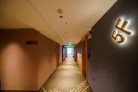 潮漫酒店（珠海漁女情侶中路店）