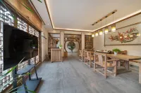 Qingxiang Manchu Guesthouse