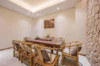 Huaying Liangtai International Hotel