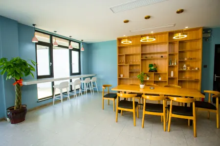 Nahai Nashe Homestay (Shengsi Nanchangtu Beach Branch) Отели рядом с достопримечательностью «Dabei Mountain»