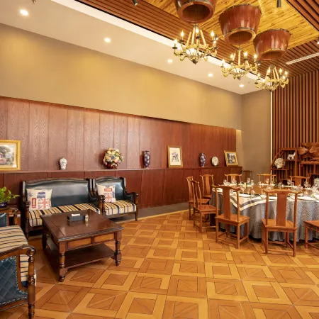Huoshanhong Hotel
