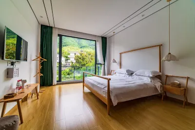 Jiulong Lake Youjianshan B&B Hotel dekat Jiulong Lake Scenic Spot