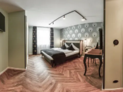 โรงแรมซอนเนอ โรงแรมในฟึสเซิน