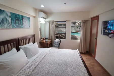 1775 Adriatico Suites