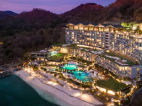 アヤナ コモド ワエチチュビーチ コモドのホテル