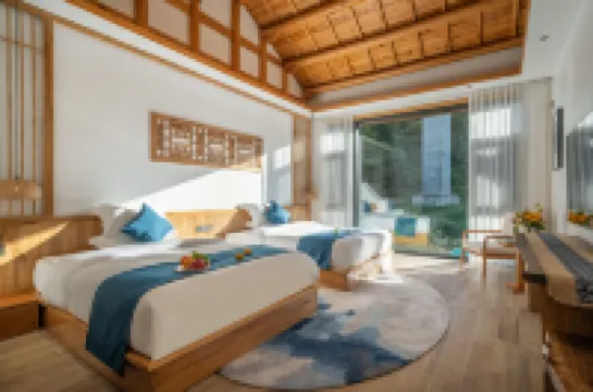 Xingyi Wanfenglin·Shilong Youke B&B (Shilong Kangyanggu Branch)