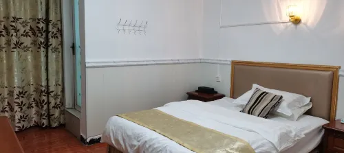 Pengshui Lanxiang Hotel - 2-Sterne