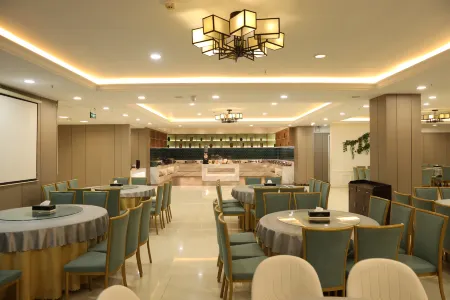 Yoron Hotel Отели рядом с достопримечательностью «Jiangxi Modern Polytechnic College»