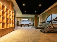 James Joyce Coffetel（new world store, Nanpu Road, Ezhou）. - Gym