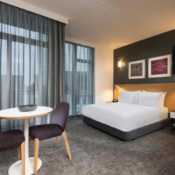 Adina Apartment Hotel Copenhagen Отели рядом с достопримечательностью «Футбольный стадион «Паркен»»