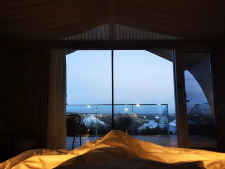 Tangyuan Hot Spring of Fenghuang, mount Taibai