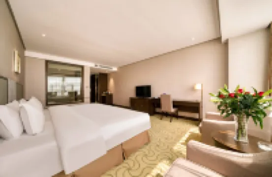 โรงแรมบลูฮอไรซัน จุนฮวา