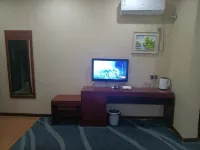 Xi County Yueke Express Hotel (Renmin Hospital)