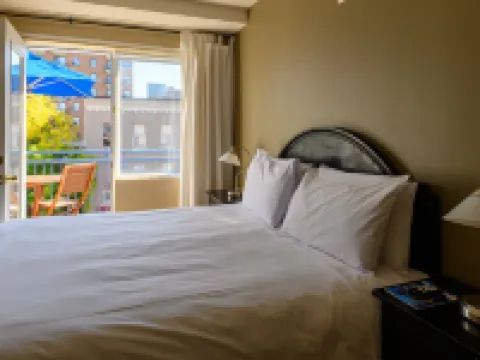 ByWard Blue Inn Hotels in Ottawa