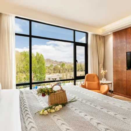 Yongze Lakeside International Hotel