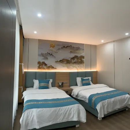 Panzhou Red Guolongdu Hotel