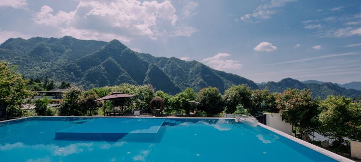 Avatar Mountain Resort—Mountain View | Swimming Pool | Free Station Pick-up | Western Cuisine Hotels in Zhangjiajie