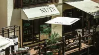 Lotus‘s Secret Hotel