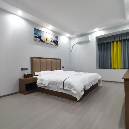 Huangping Hongtai Business Hotel