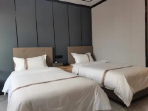Homeinn Pebble Hotel (Changchun Longjia Airport Railway Station) Hotels near Changchun Longjia International Airport