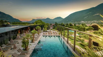 Hotel Therme Meran - Terme Merano Hotels near Russisches Zentrum Borodina