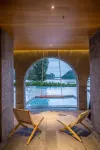 Puzhe Heishui Yueshan 270 ° Borderless Pool C Lake View Hotel